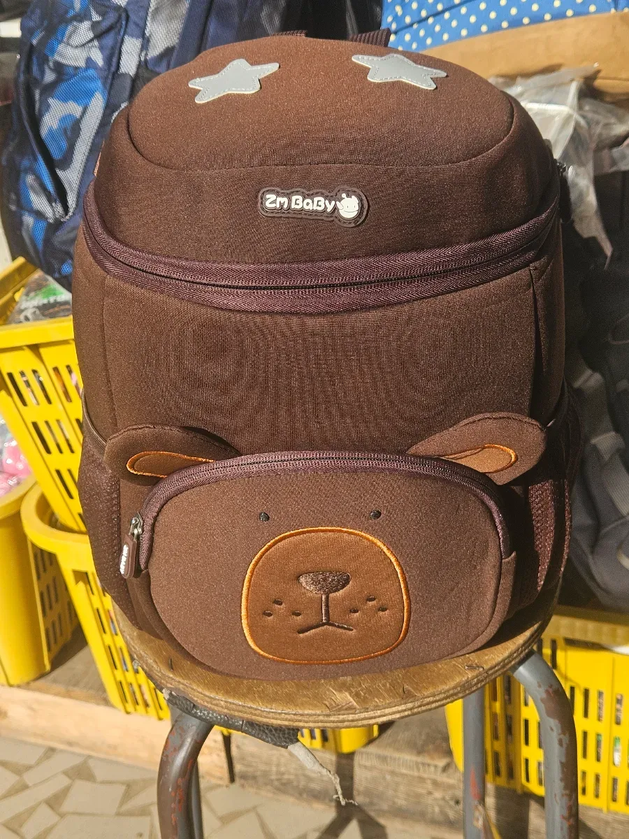 Sac — negoce papeterie, Marché Colobane Dakar