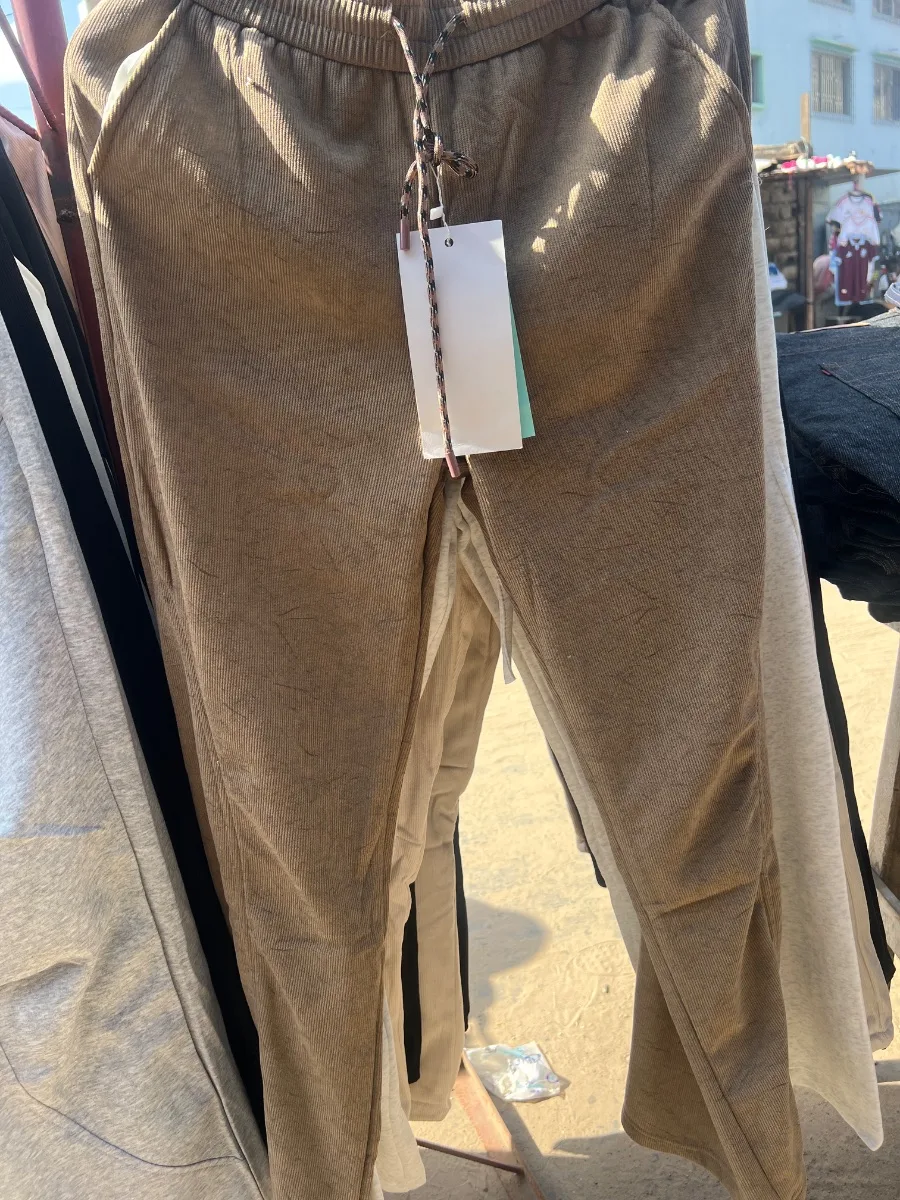 Jogging — 4 000 FCFA chez Ndiol business, Marché Colobane Dakar