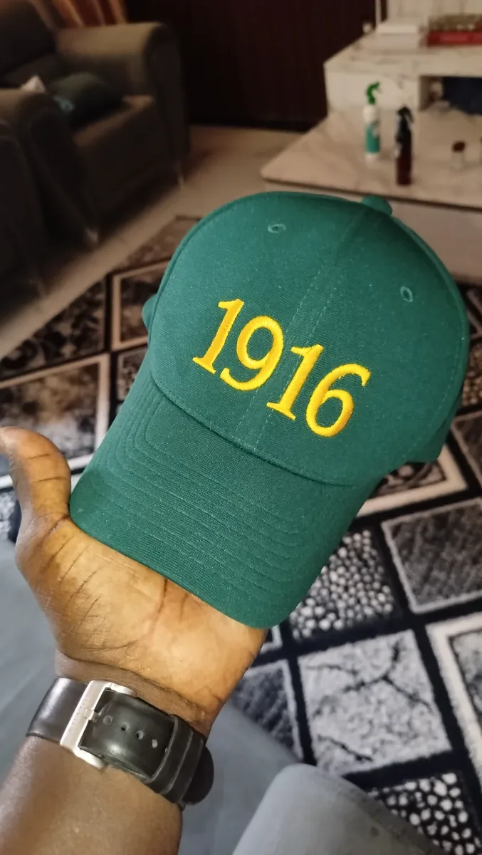 Sarr normal cap — 5 000 FCFA chez Ibrahima Business, Marché Colobane Dakar